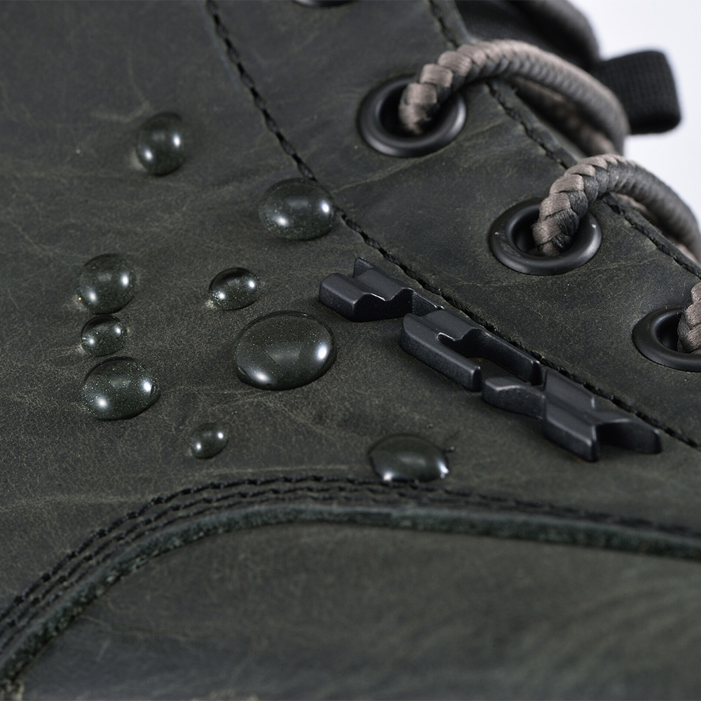 ダートウッド Waterproof｜TCX BOOTS｜安全性と快適性を両立した世界