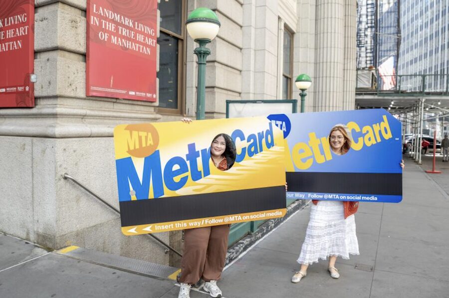 NY各地で「さよならメトロカード」キャンペーン始まる、街中フォト
