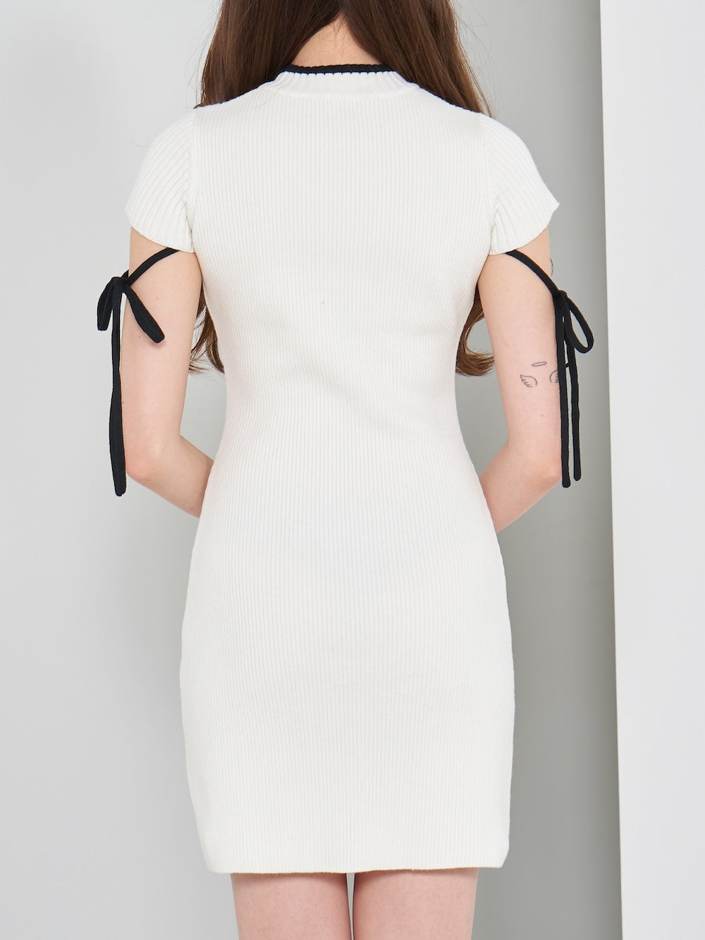 パイピングリボンデザインニットミニワンピース – Darich (ダーリッチ)