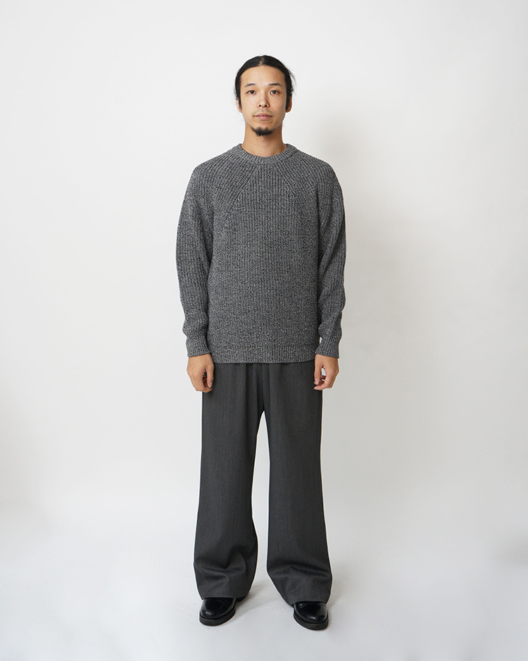 SIGNATURE CREW NECK / IVORY × BLACK | BATONER (MEN)(バトナー