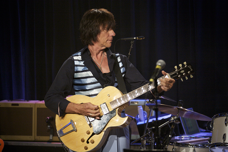 最新映像作『ライヴ・アット・ザ・ハリウッド・ボウル 2016』に見る