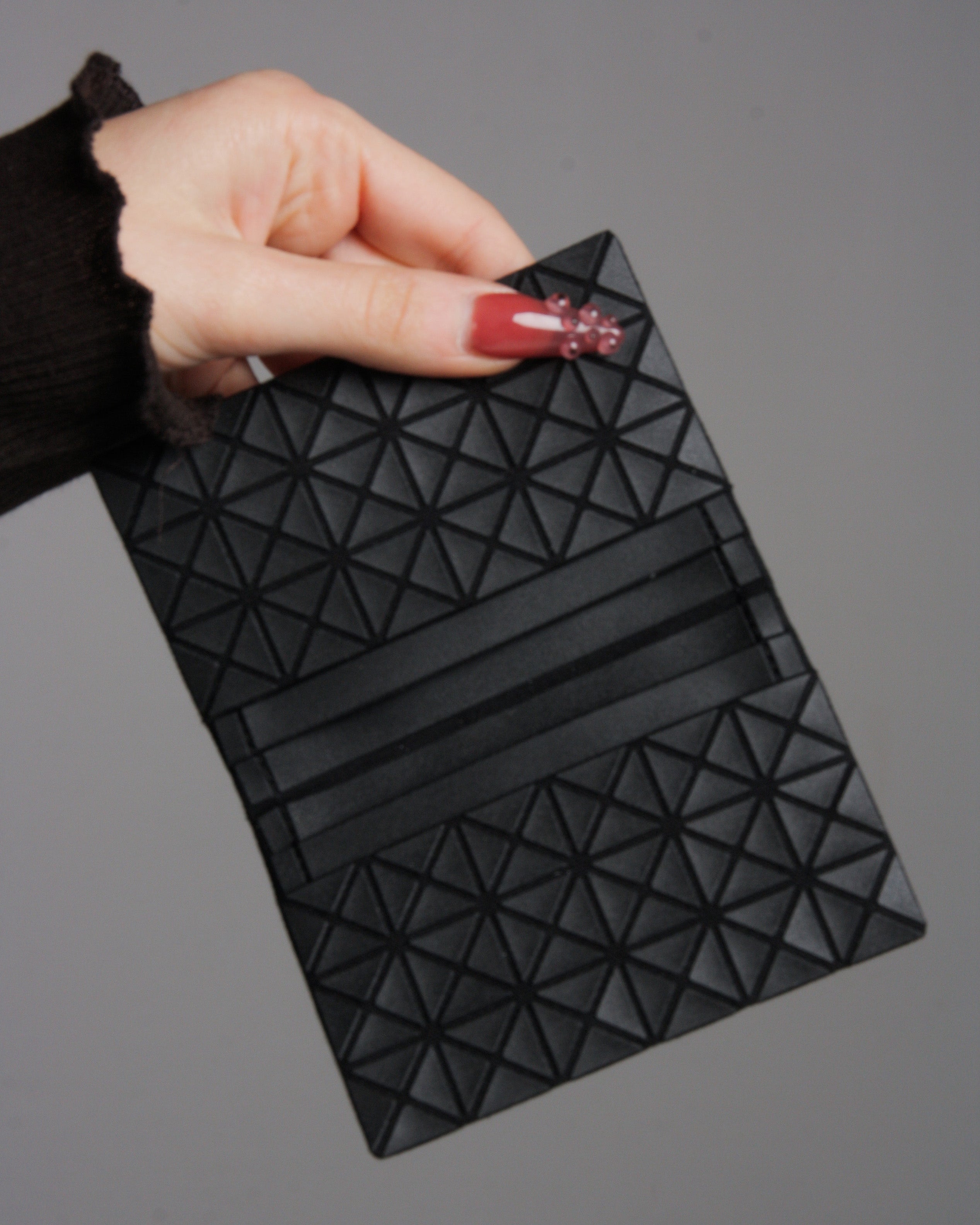 Matte Black Oyster Card Case – Dilettante