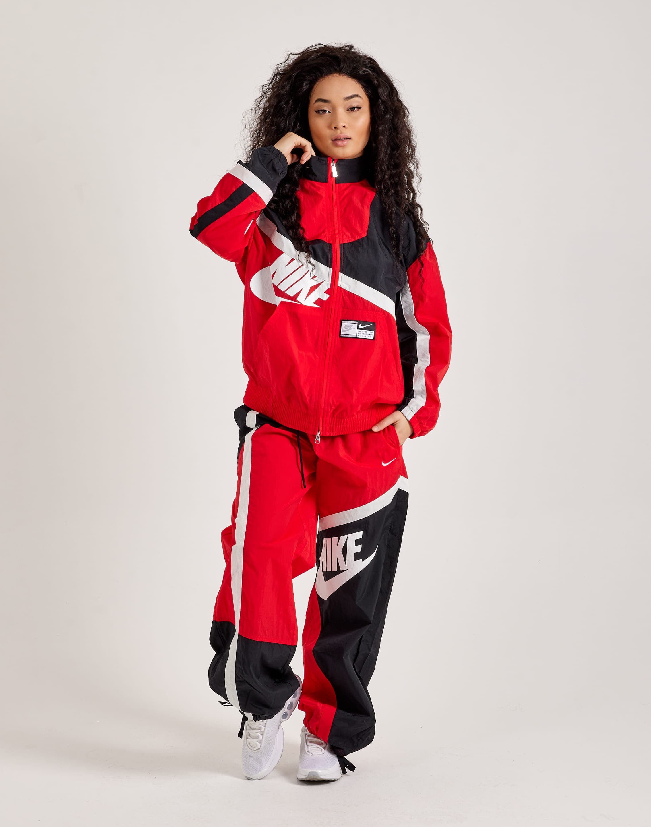 Nike Oversized Woven Jacket – DTLR