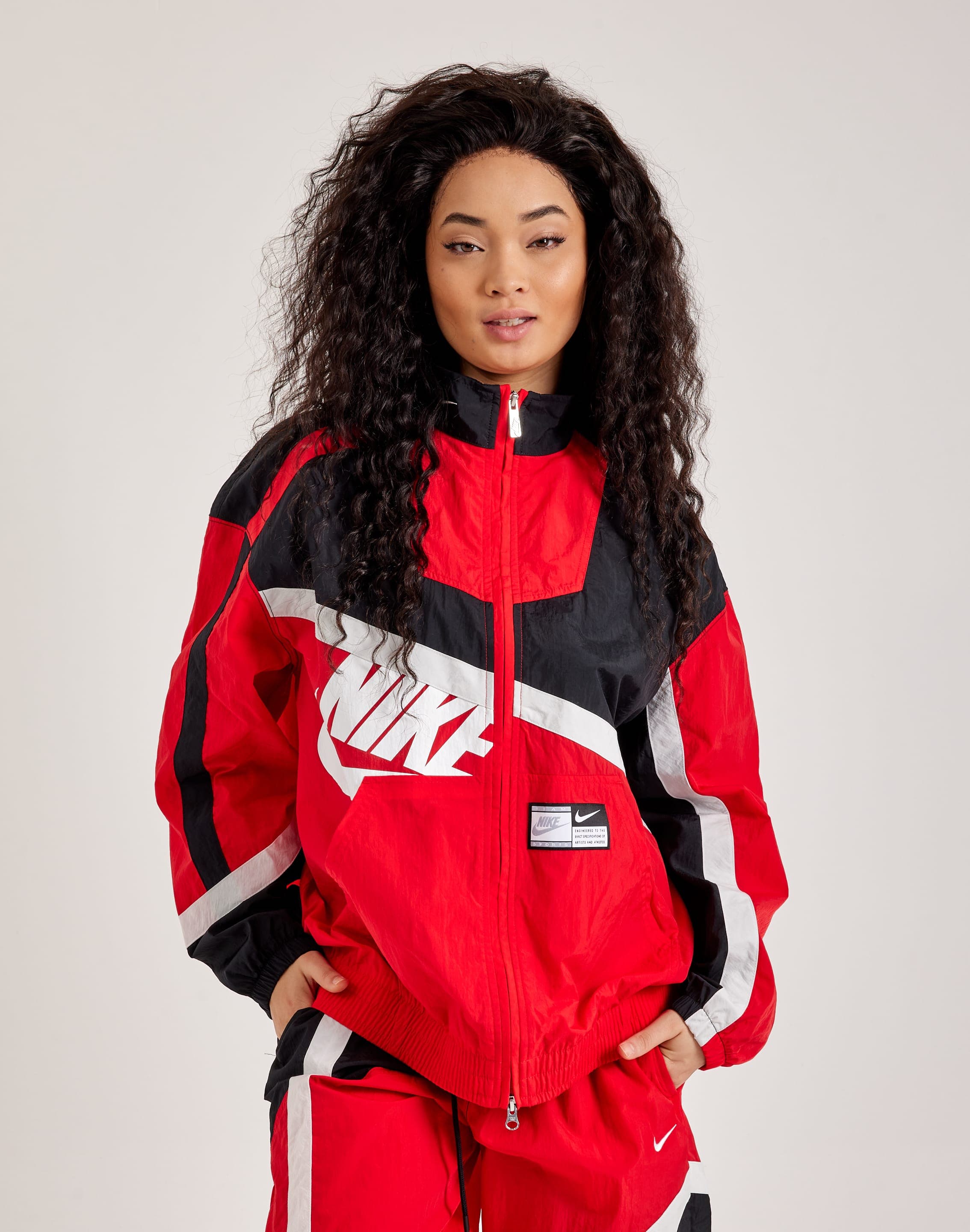 Nike Oversized Woven Jacket – DTLR