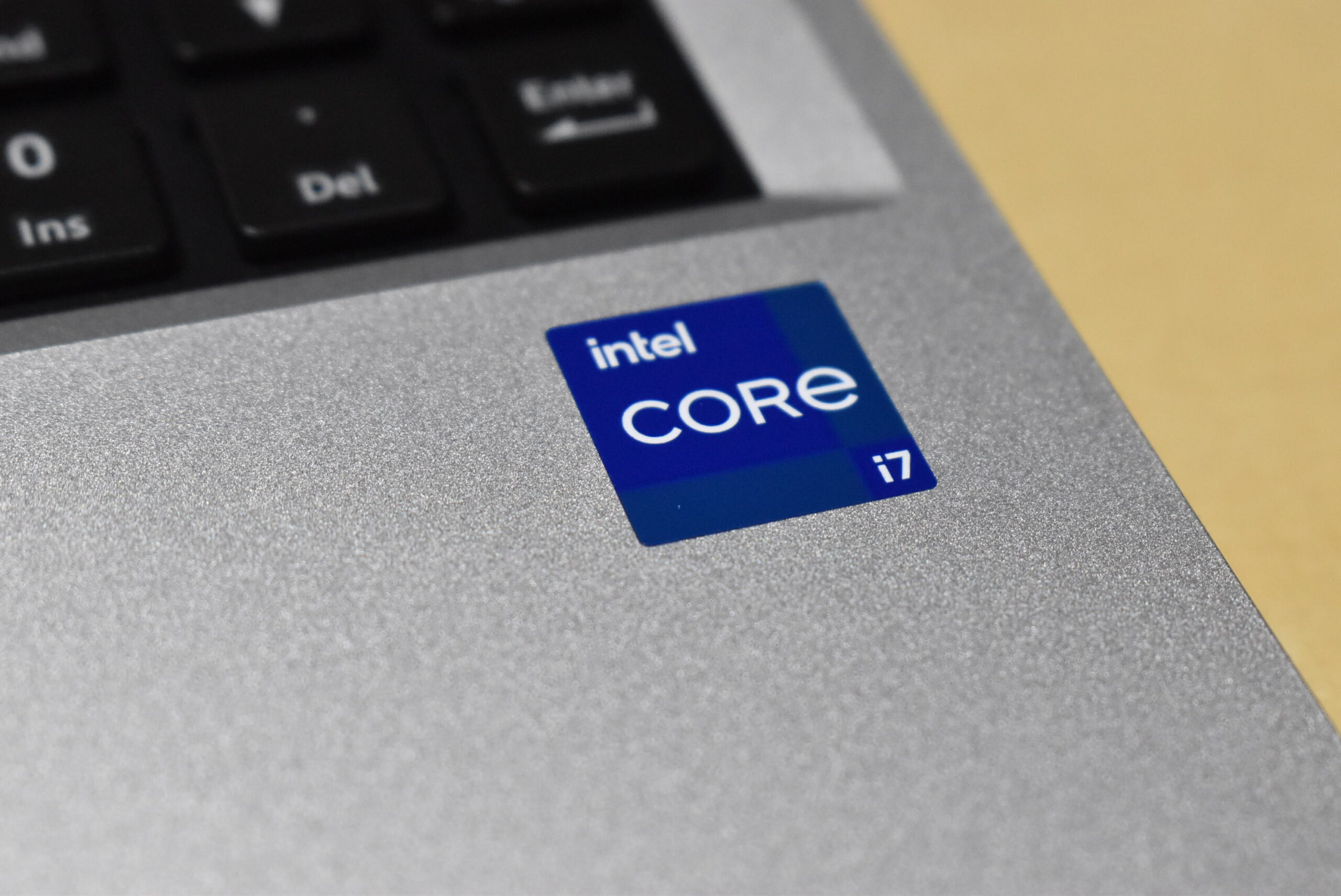 DTMで快適に使える！第12世代Core i7、32GBメモリ、1TB-SSDのマウス