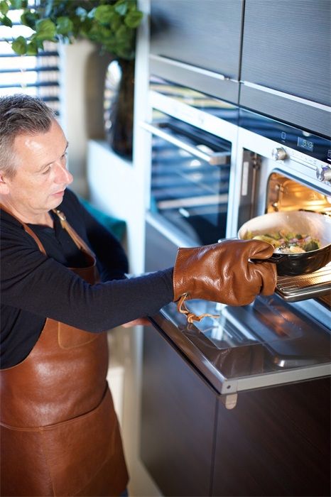 Zipper style apron? Dutchdeluxes.com