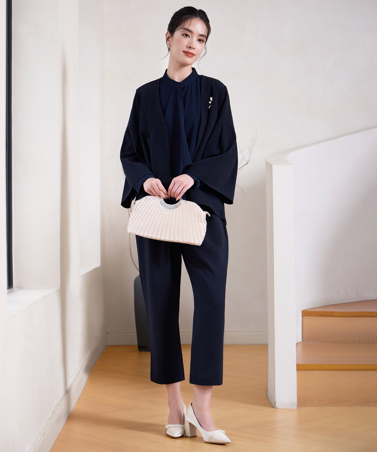 セットアップ 2点セット クロップドパンツcy88623 ネイビー – [公式