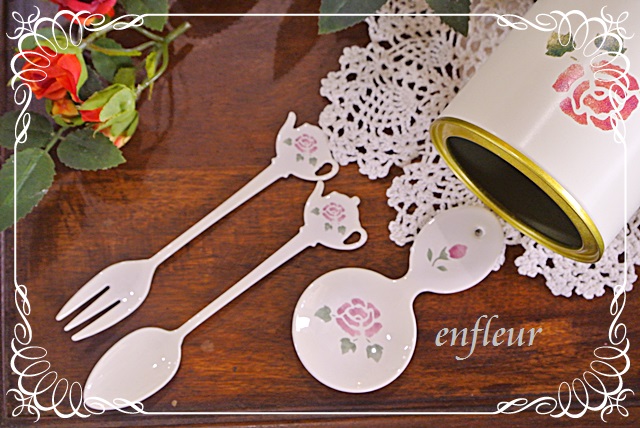 マニー ローズホーロー ティーリーフスプーン【マニーと薔薇の雑貨の