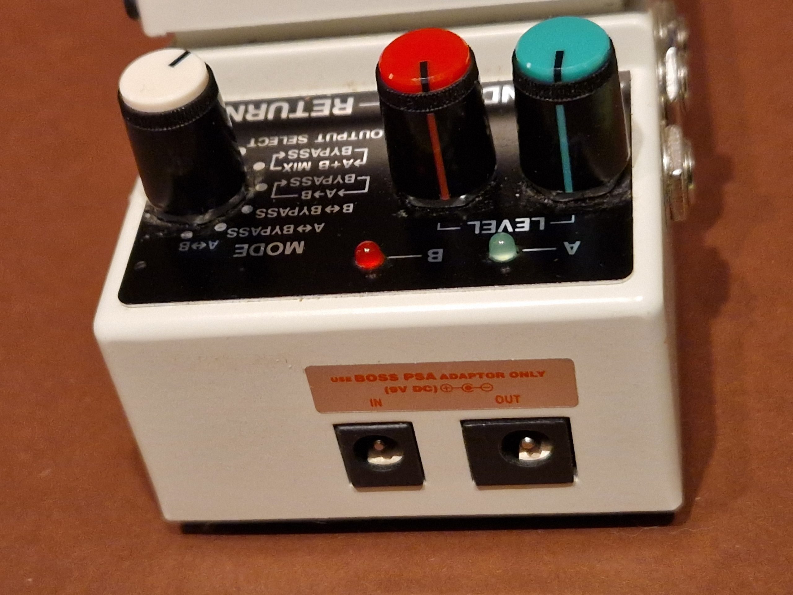 BOSS LS-2 Line Selector - Effects Pedals
