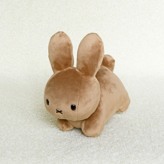 ブルーナファミリー うさぎ（ブラウン） ぬいぐるみSS | 絵本ナビ