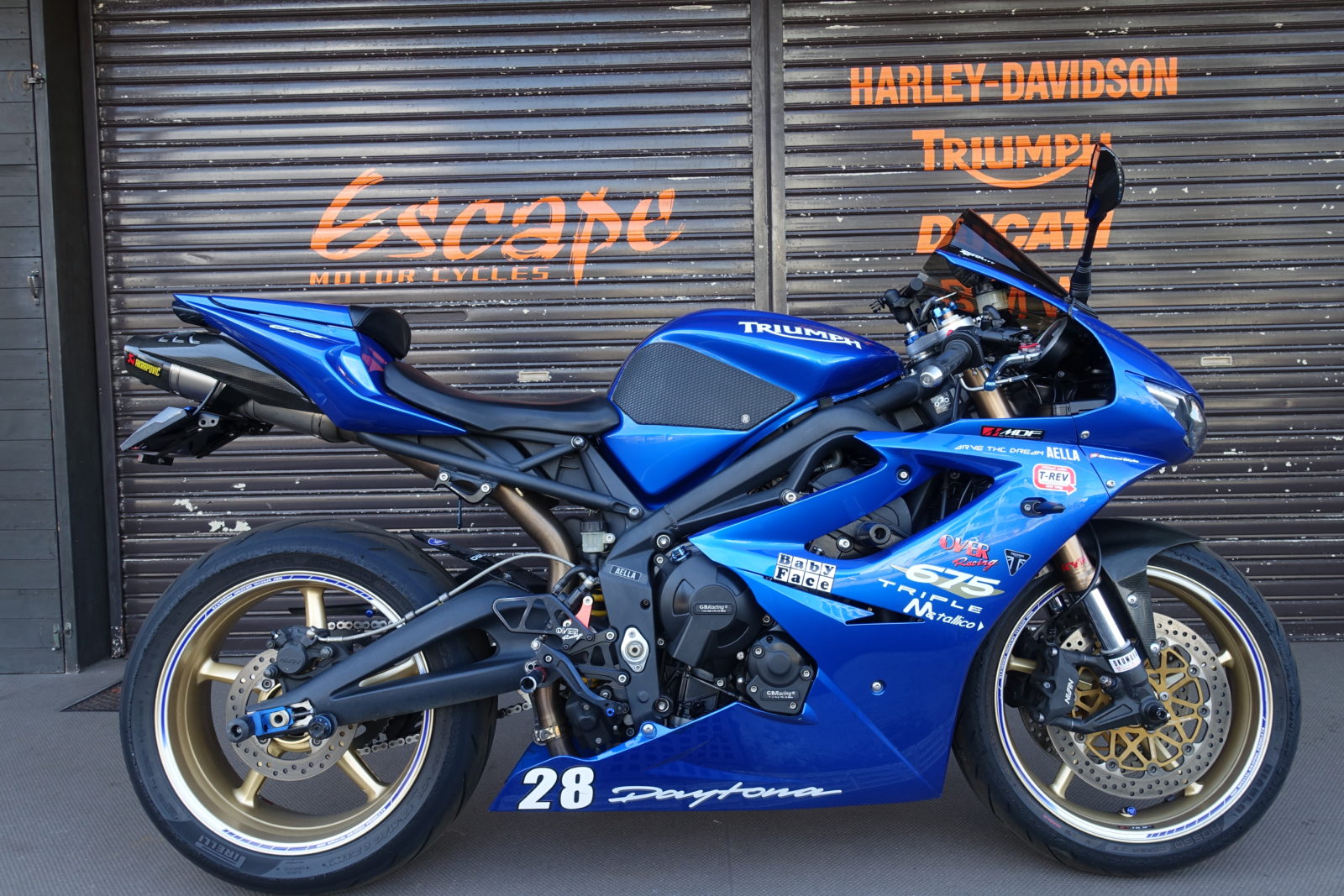 トライアンフ デイトナ675 カスタム | Escape Bike