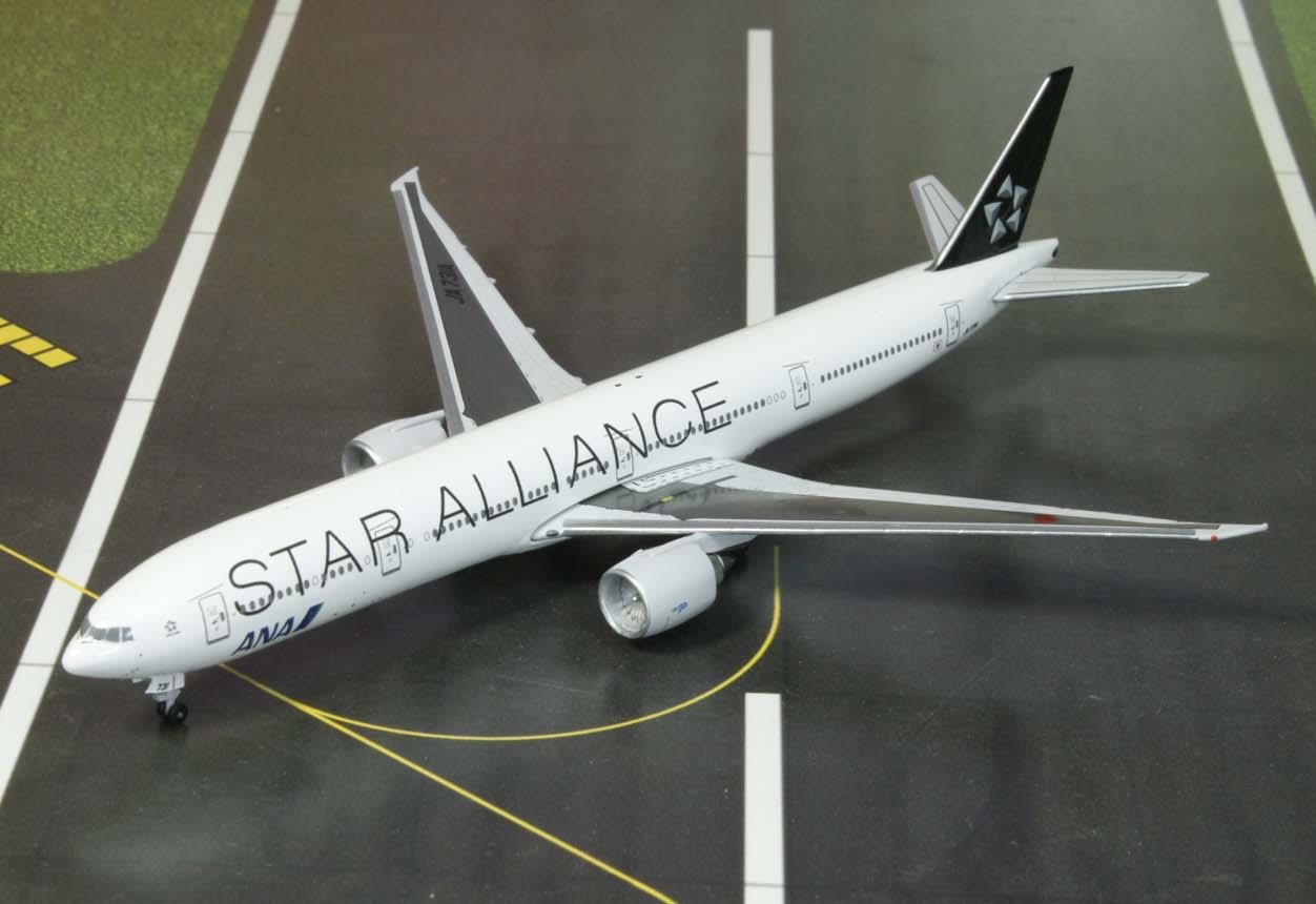 Highly detailed Aero Classic diecast model airplane ANA Star