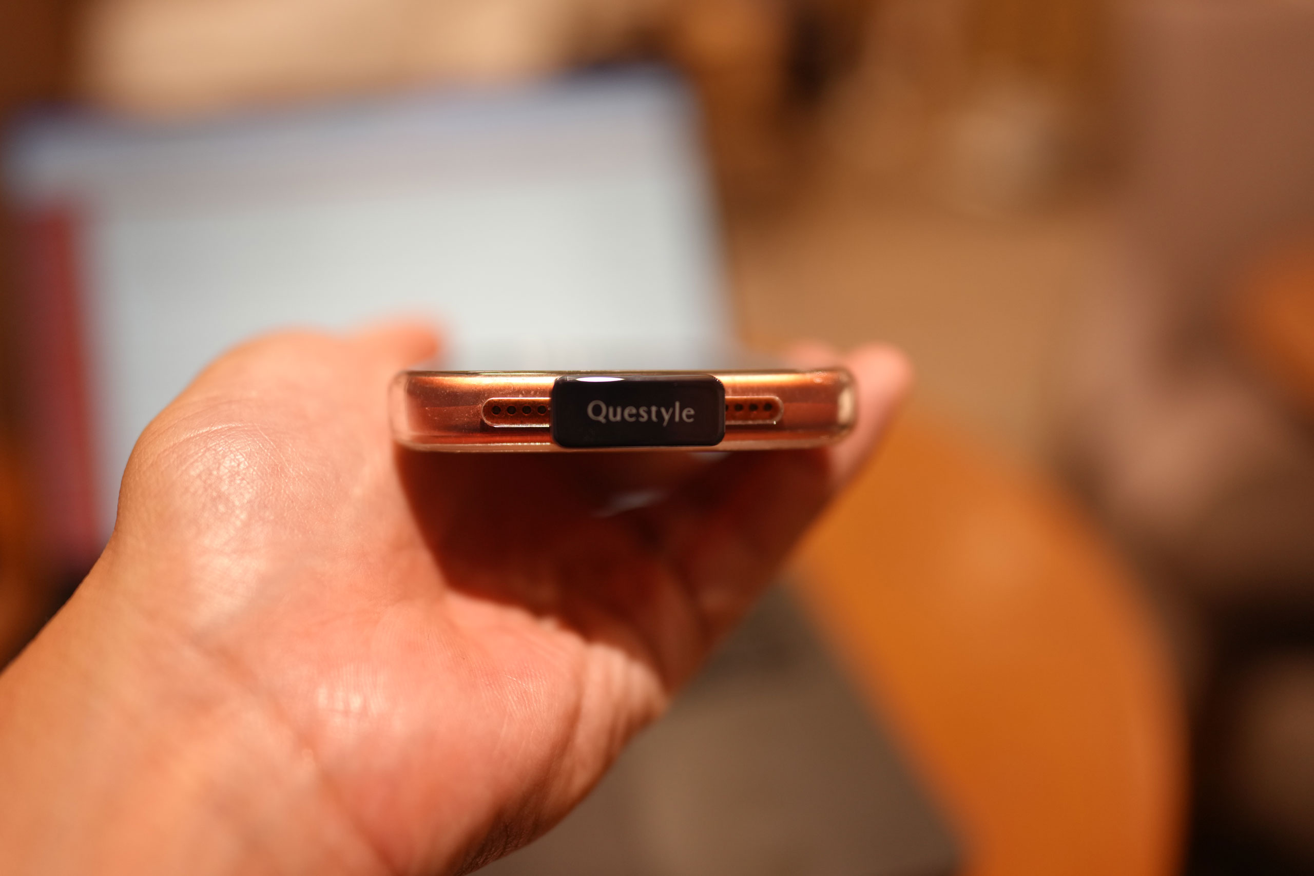 iPhoneの音楽をよりよい音質で【Technics EAH-AZ100・Questyle Audio