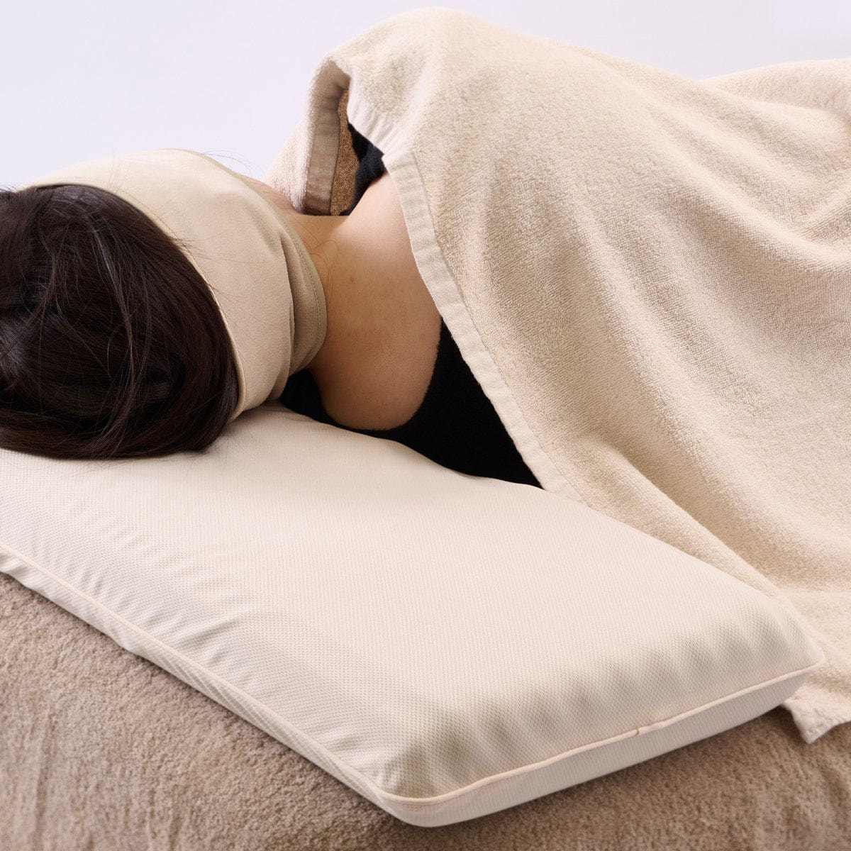 頭がフィットするグミまくら ブラウン（31×60cm）の通販・卸売り