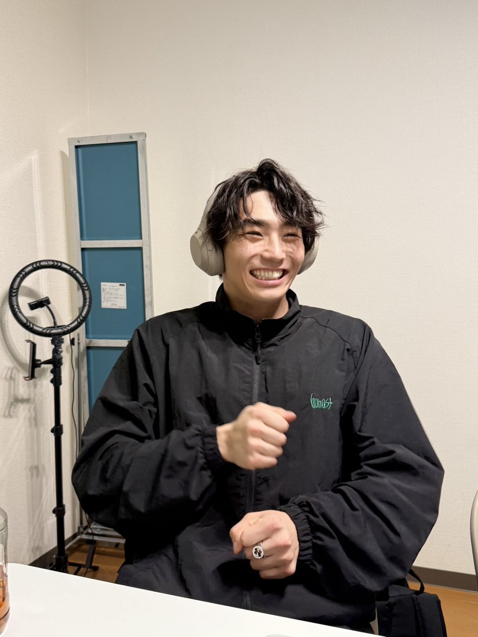 ヨコハマのスタジオと名古屋でリモート | ZERO-8 - Fm yokohama 84.7