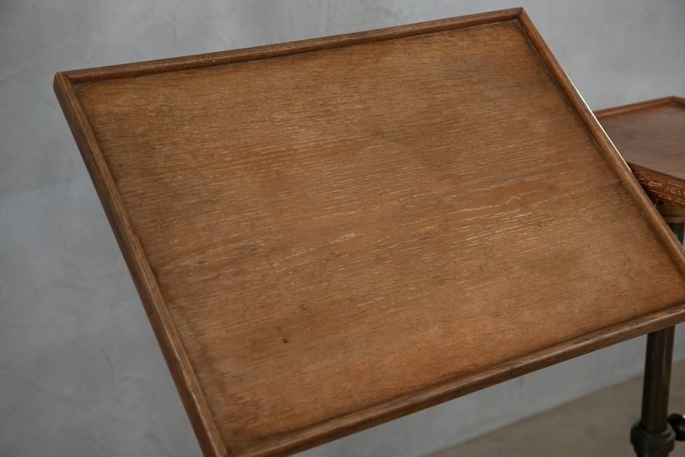 フランス アンティークサイドテーブル – フランス、ヨーロッパの