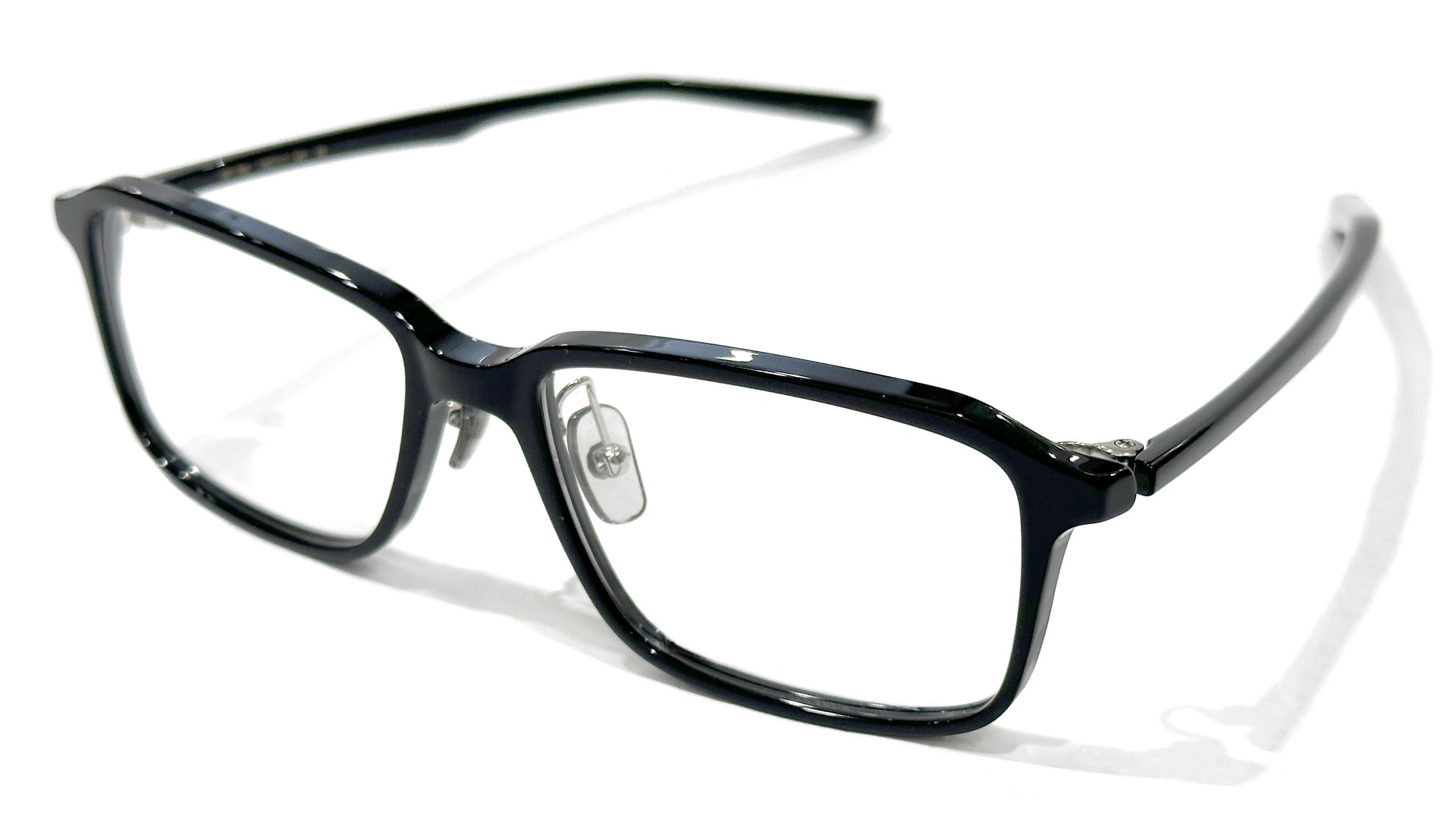 安定感のある999.9 スクエアスタイル新作眼鏡フレーム「NP-762