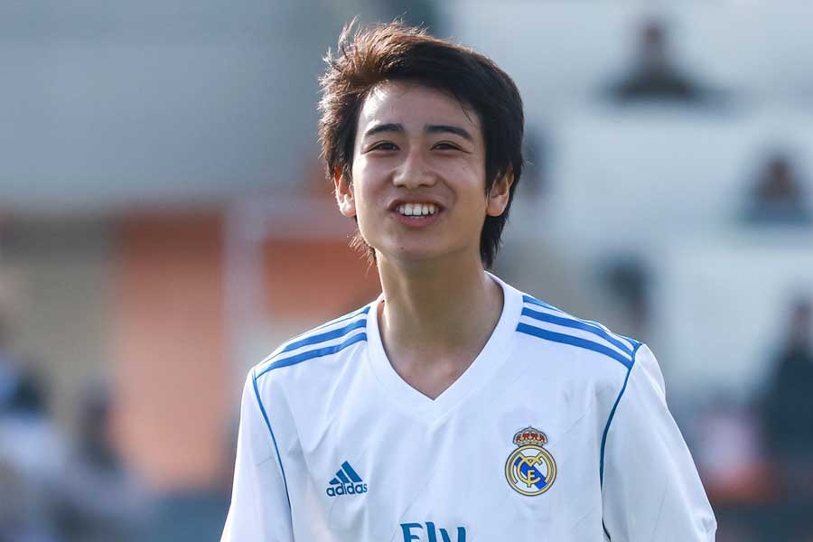 レアル15歳中井卓大が強烈15m左足ミドル弾！ レアル公式で2週連続