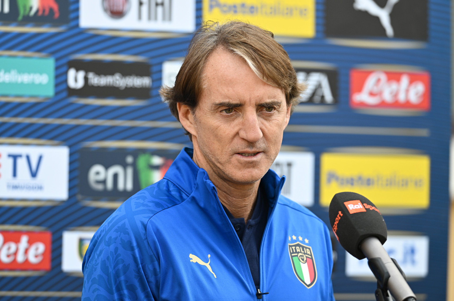 イタリア代表、マンチーニ監督が続投を決意。世論もその決断を後押し