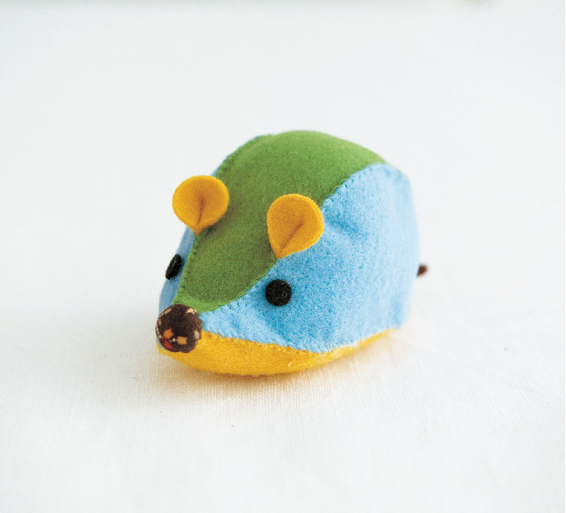 無料型紙あり】フェルトマスコットの作り方・縫い方 - クチュリエブログ
