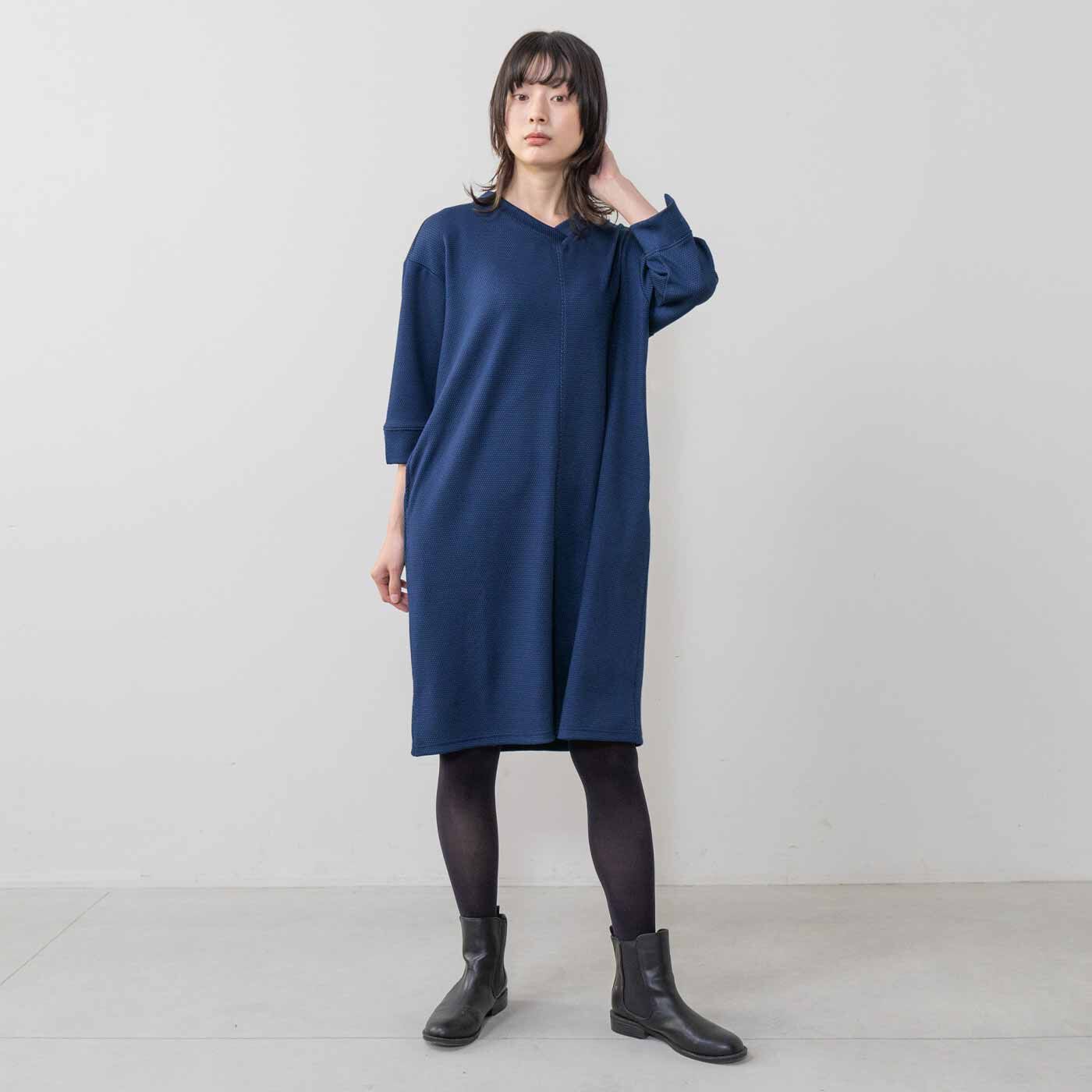 フラウグラット 3シーズン活躍♪ きれい見えジャカード編み柄の