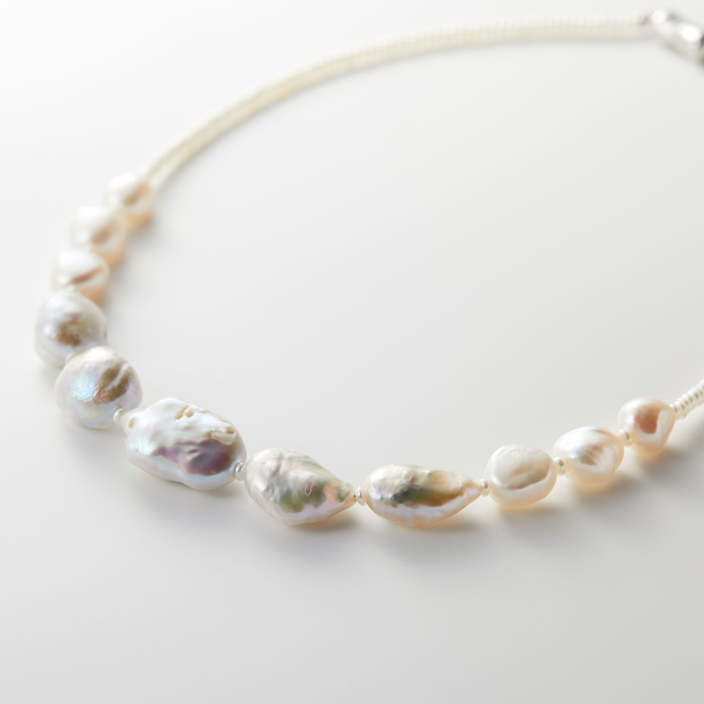 LX 驚きの軽さ 中空バロックパールネックレス｜FelissimoLX[フェリシモ