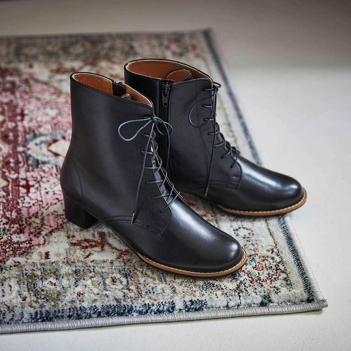 長田の靴職人が作った 職人本革の凜とした編み上げブーツ〈ブラック