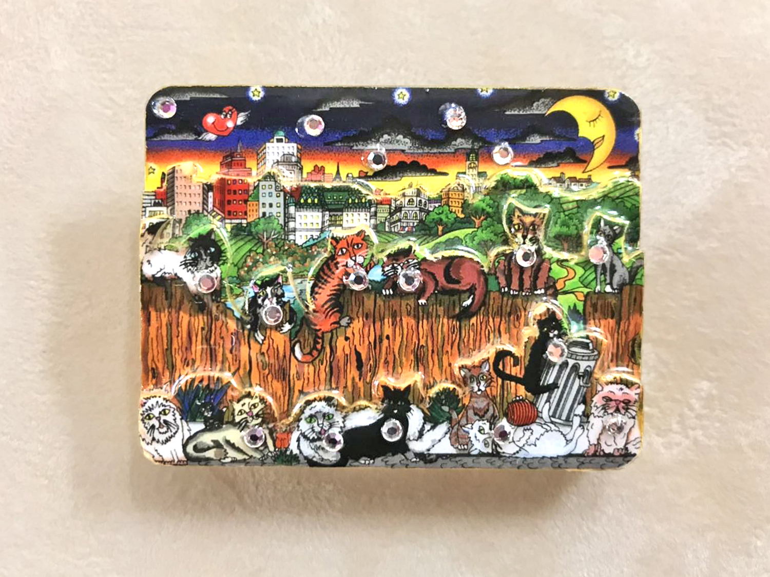 アートグッズ：ハンドメイド3Dブローチ｜チャールズ・ファジーノ公式サイト