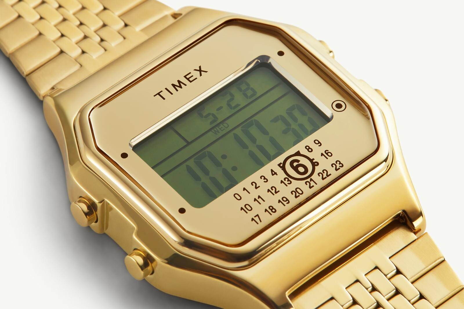 エムエム6 メゾン マルジェラ×タイメックス「T80」ゴールドトーンの