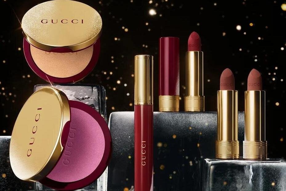 グッチ ビューティ25年クリスマスコスメ、“夜明けと夕暮れ”着想リップ