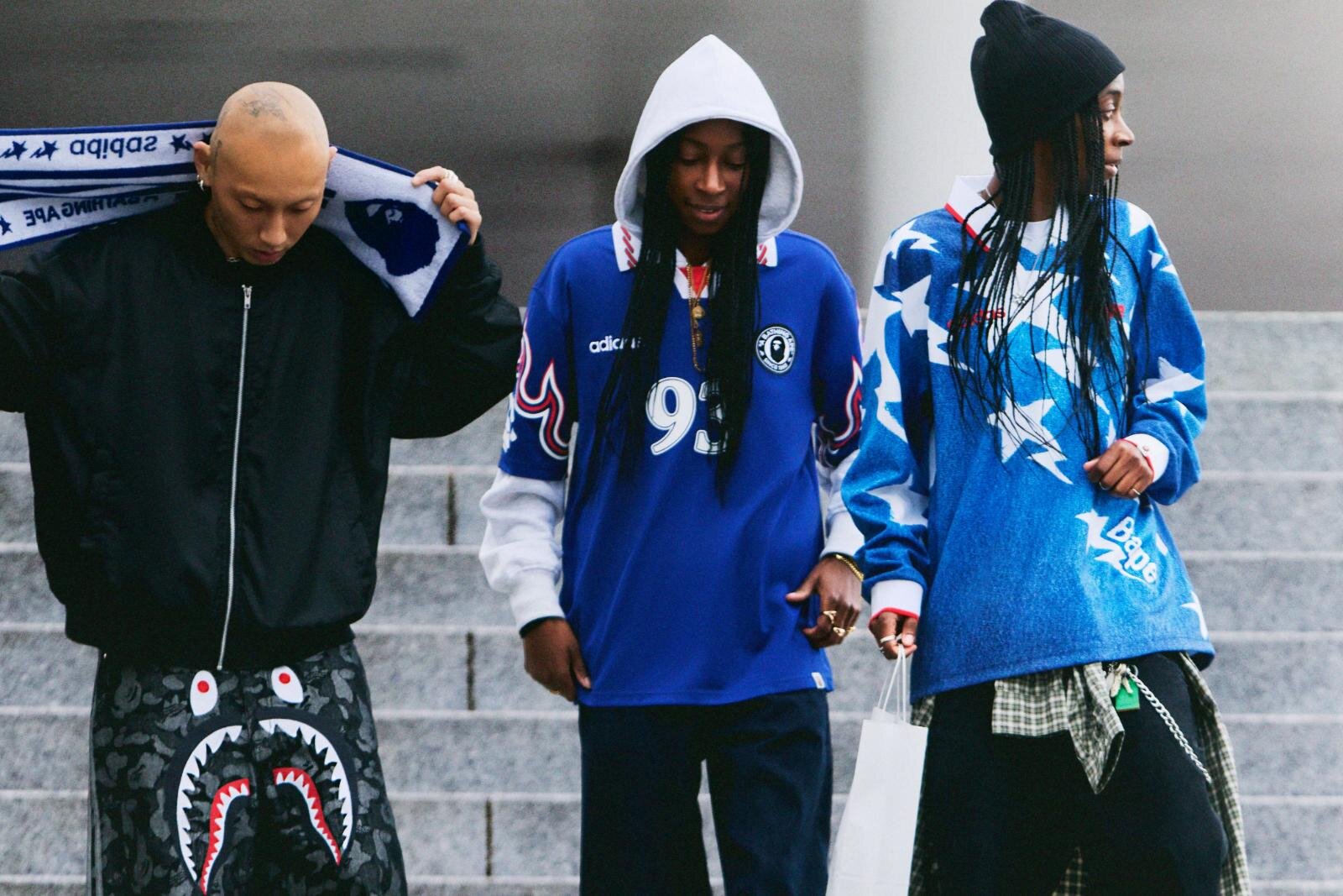 アディダス オリジナルス×ア ベイシング エイプのフットボール着想