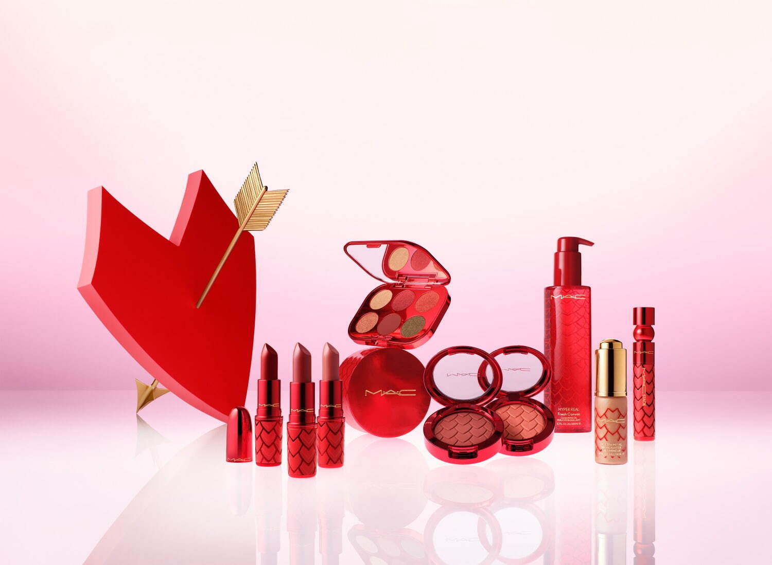 M·A·C24年バレンタインコスメ“ドラゴンのハート型ウロコ”で飾った限定