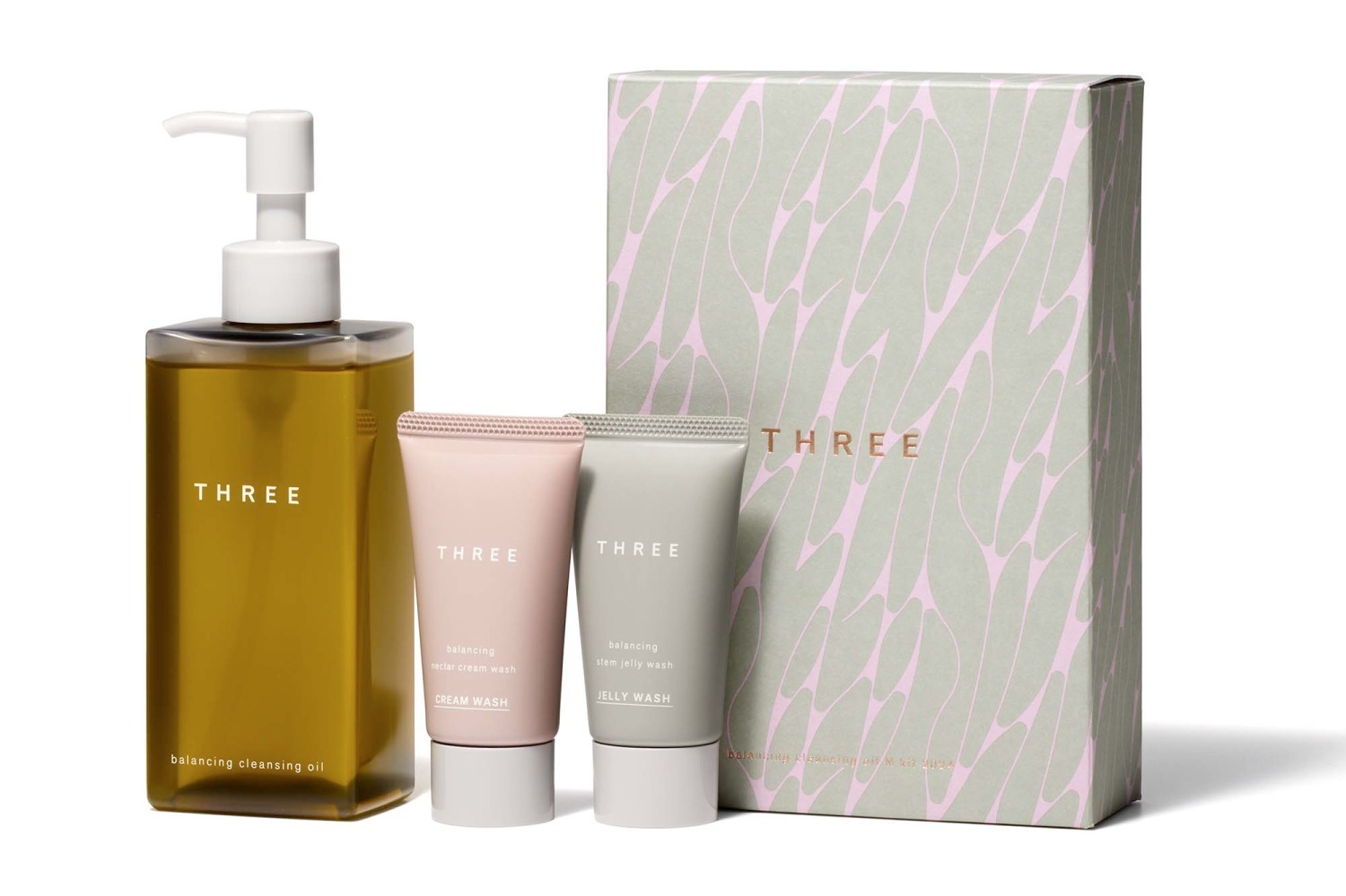 THREE24年クリスマスコフレ、“美容液”クレンジングオイルの現品＆ミニ