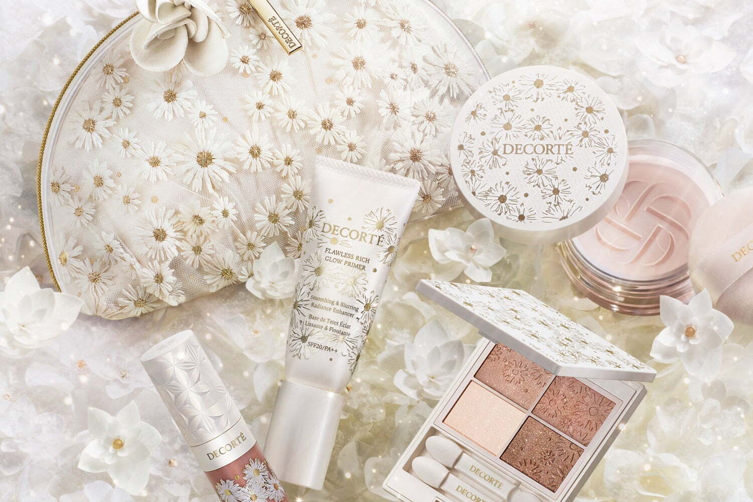 コスメデコルテのクリスマスコフレ2024、“白い花が咲く”ポーチ付き！4