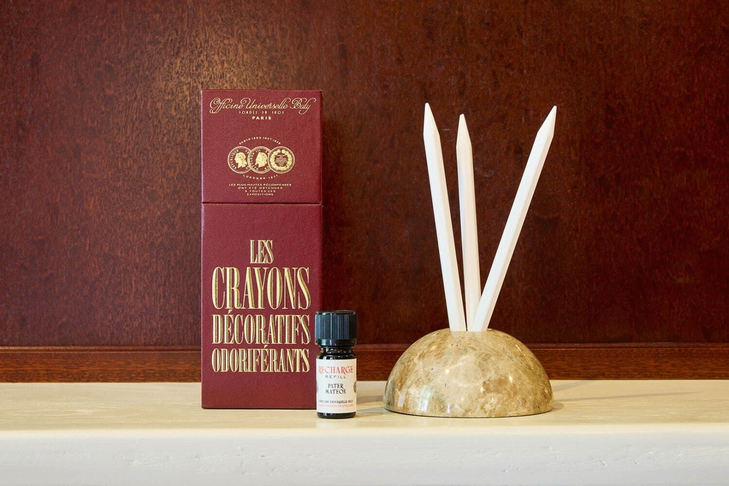 オフィシーヌ・ユニヴェルセル・ビュリー“吊るして楽しむ”「香水瓶型