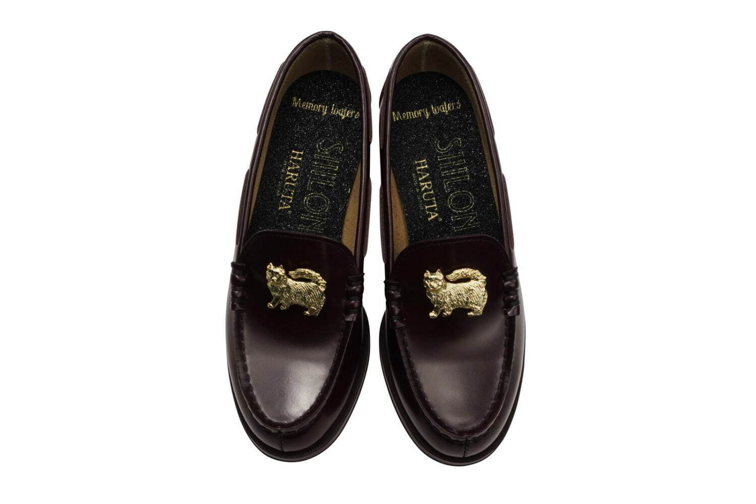 シーロン×ハルタ“星降る夜に彷徨う猫”モチーフのローファー、煌めく