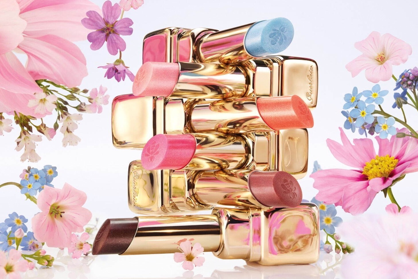 ゲラン2025年春コスメ、人気リップ「キスキス ビー グロウ」に“朝露
