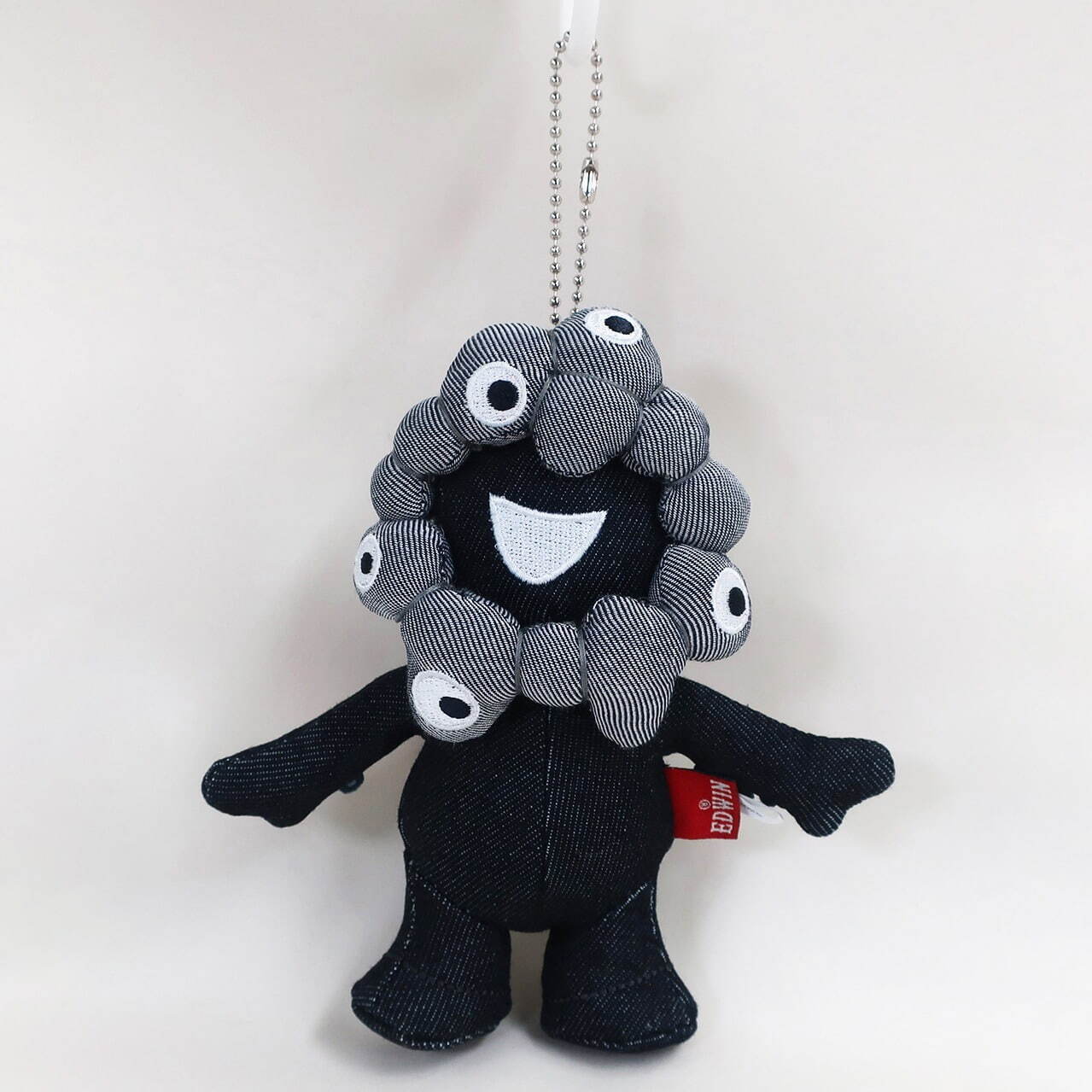 エドウイン×「ミャクミャク」“デニム”ぬいぐるみやバッグなど、大阪