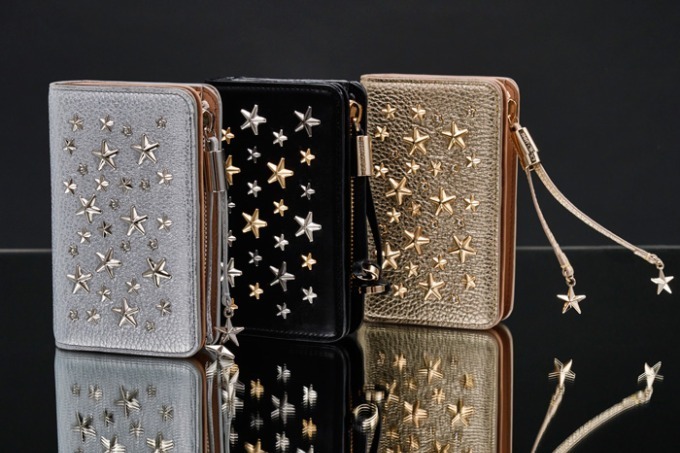 ジミー チュウ、クリスマスに向けた「スタースタッズ」クリスタルの