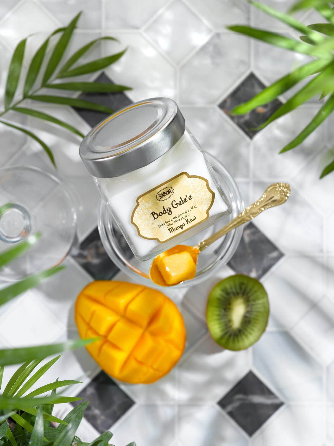 SABONの夏限定「マンゴー・キウイ」フルーティーなボディスクラブ