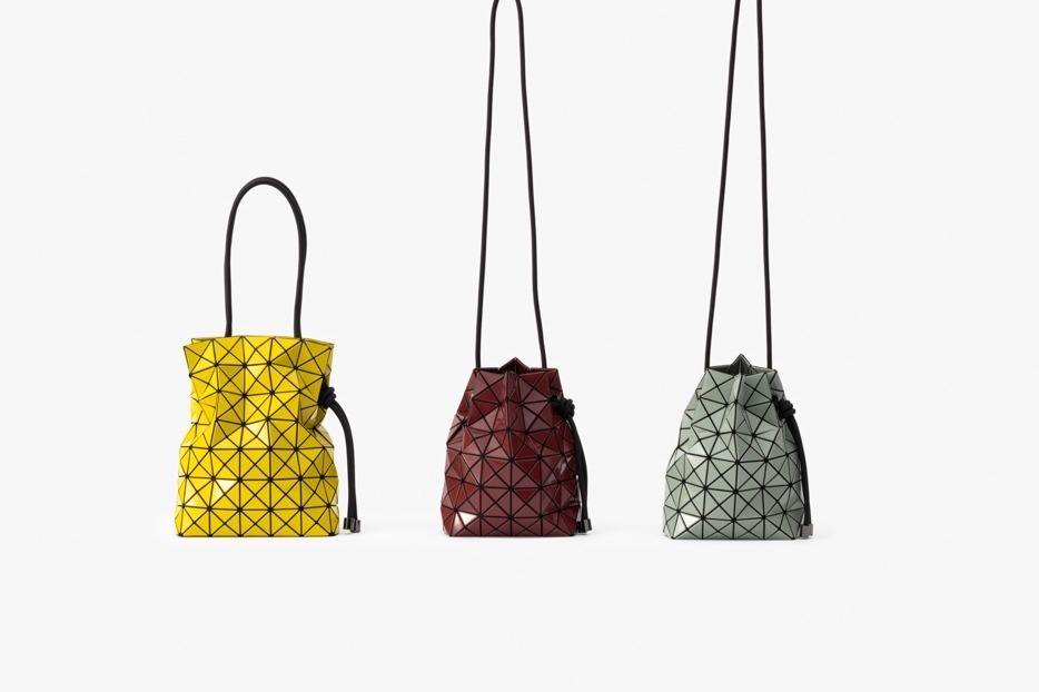 BAO BAO ISSEY MIYAKE新作、秋冬カラー纏った“巾着バッグ”や大容量