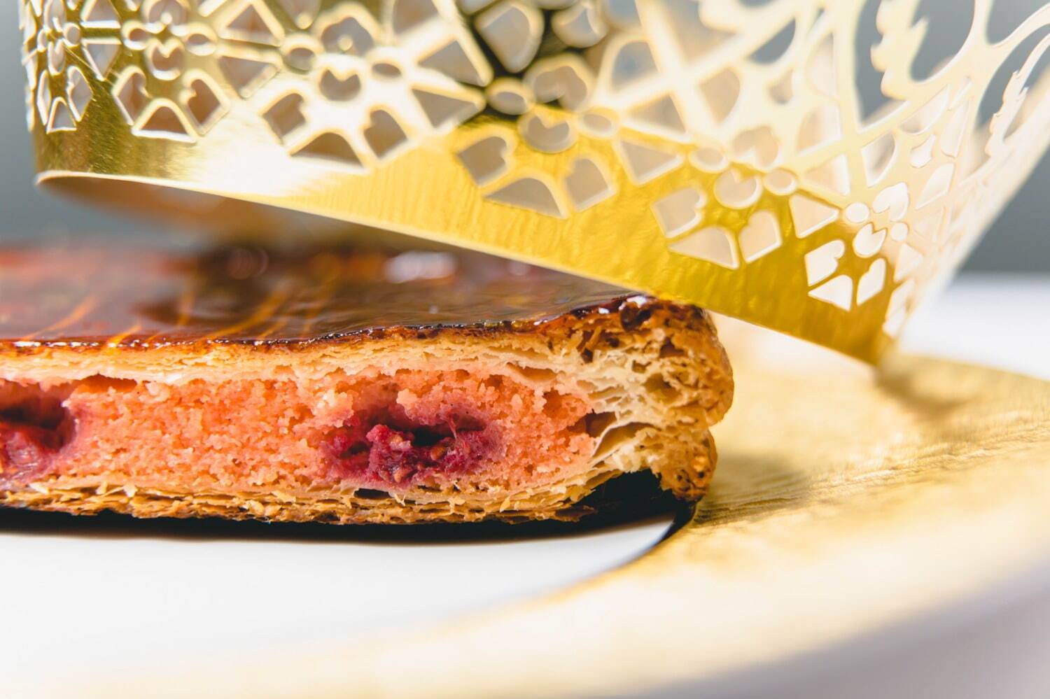 フォションホテル京都、多彩なショコラスイーツが並ぶ冬アフタヌーン