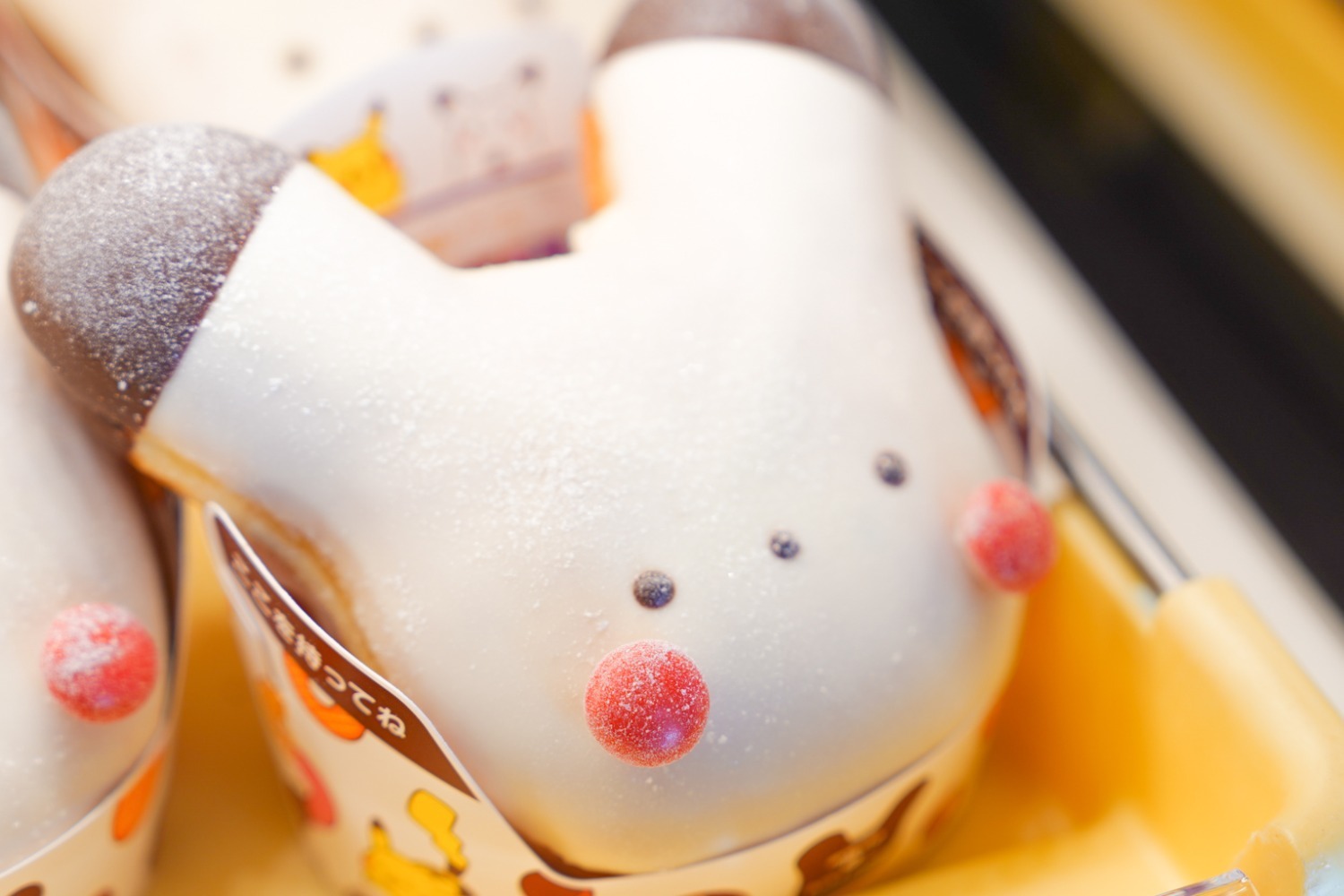 ミスタードーナツ×ポケモン、“ピカチュウ雪だるま”＆プリンの新作