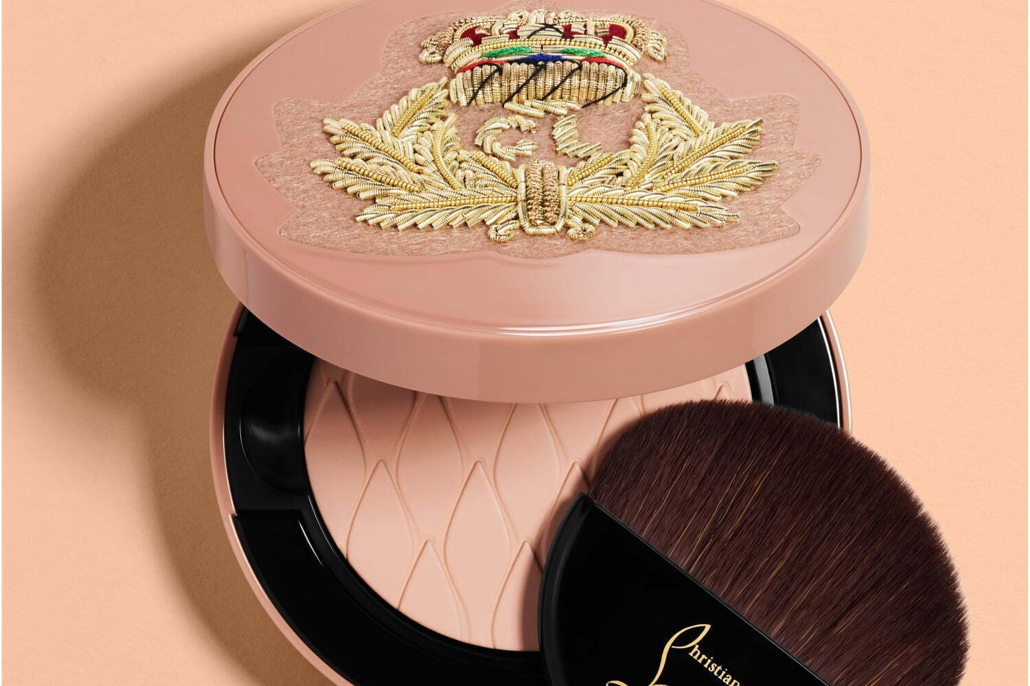 クリスチャン ルブタン ビューティ22年秋コスメ、“ハンドメイド刺繍