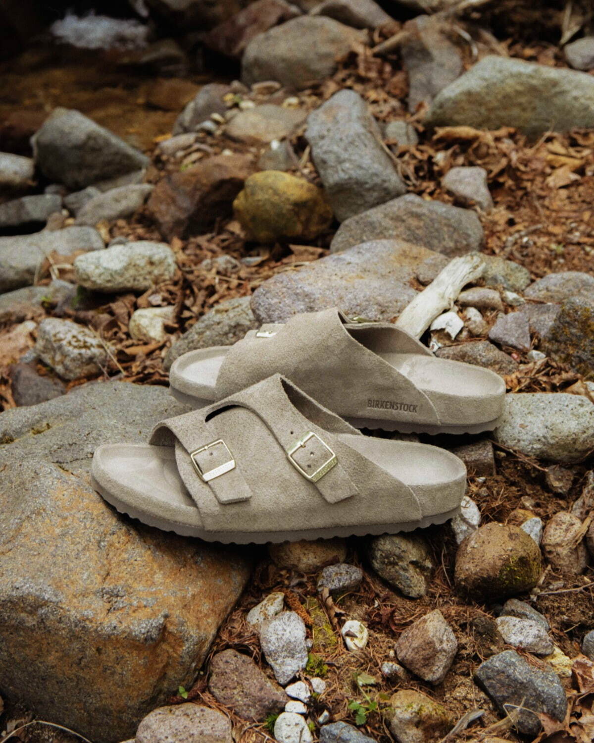 ビルケンシュトックのビームス別注サンダル「チューリッヒ」上品な