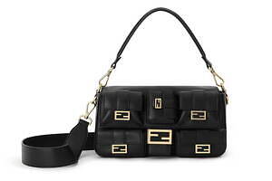 フェンディ23年秋冬レディースバッグ、マルチポケットの「バゲット
