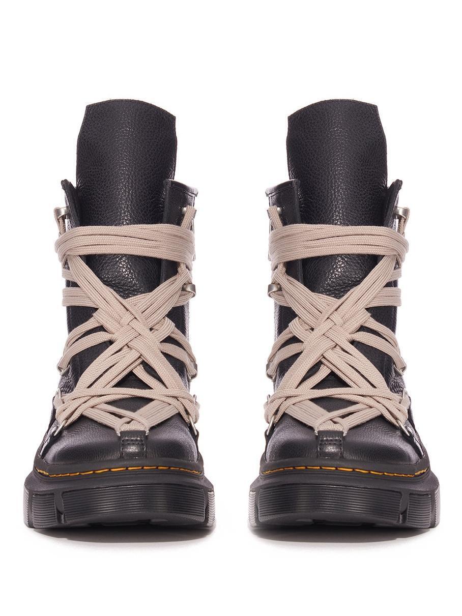 ドクターマーチン × リック・オウエンスの厚底コラボブーツ、ユニーク