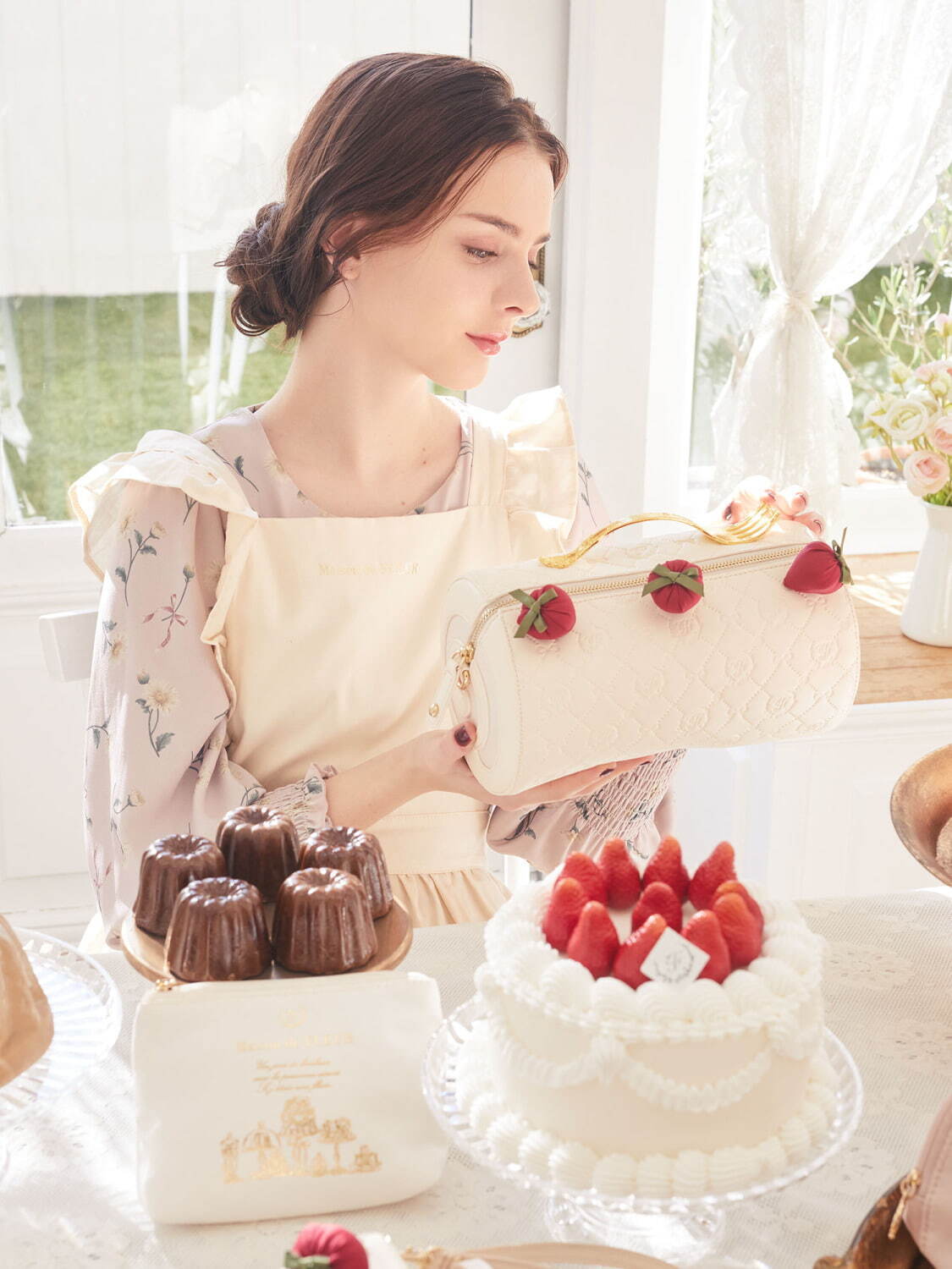 写真10/17｜メゾン ド フルール“まるでロールケーキ”なショルダー