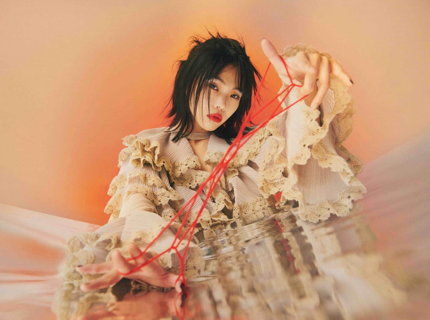 アイナ・ジ・エンド、初の日本武道館単独ライブ「ENDROLL」開催