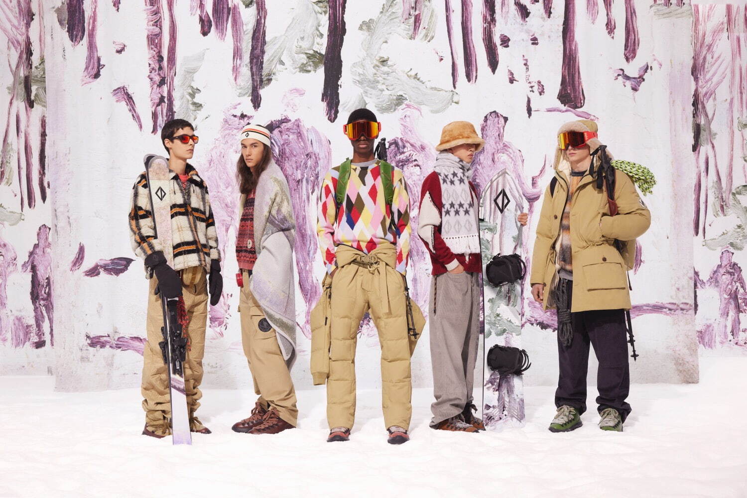 ディオールのメンズスキーウェア、英国の現代画家ピーター・ドイグと